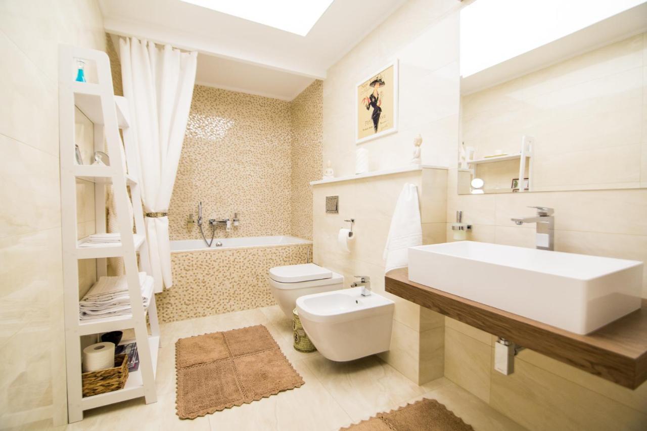 Doublel Apartment