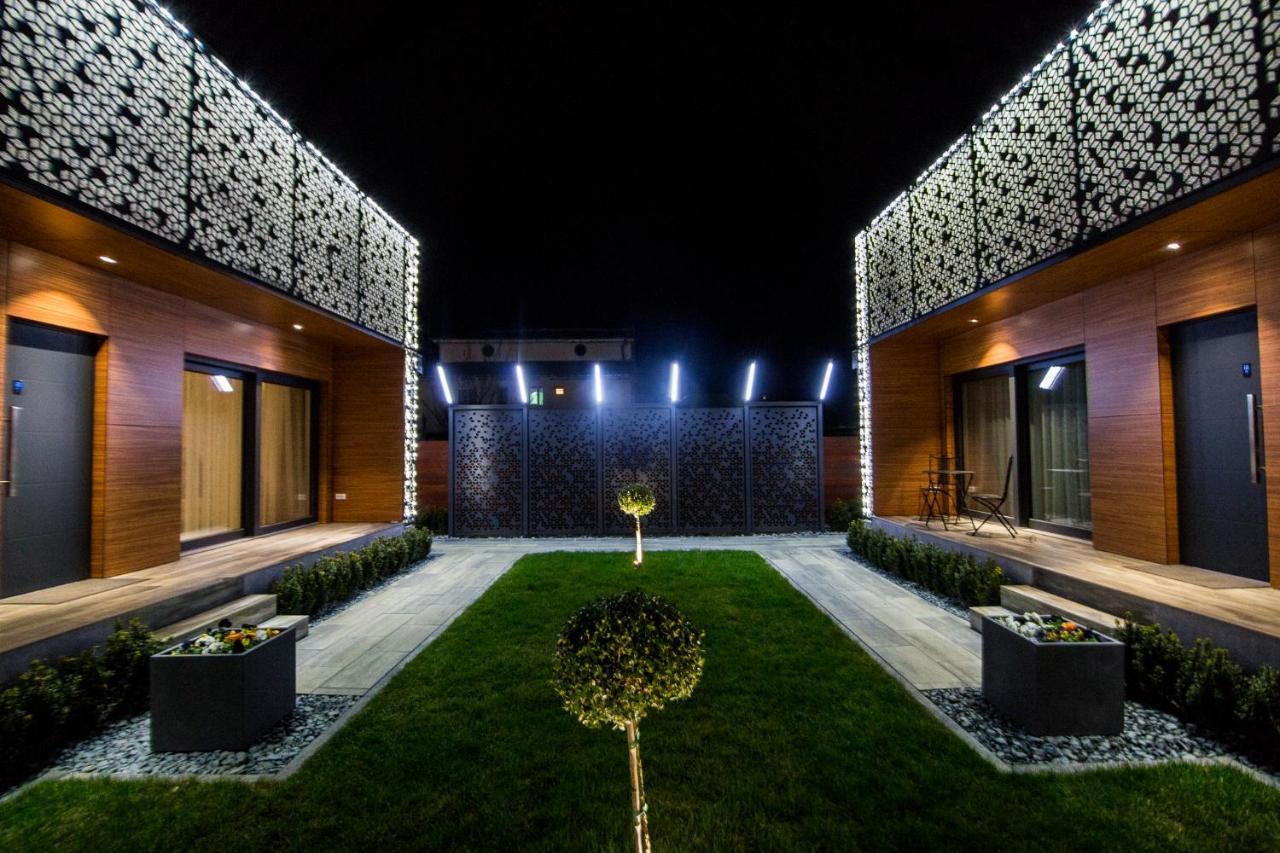 Doublel Apartment *