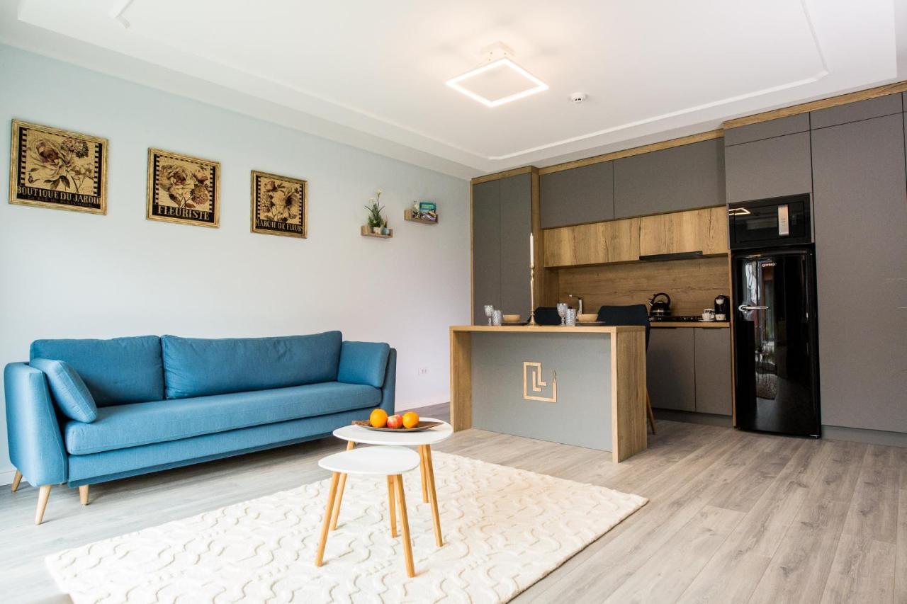 Doublel Apartment *